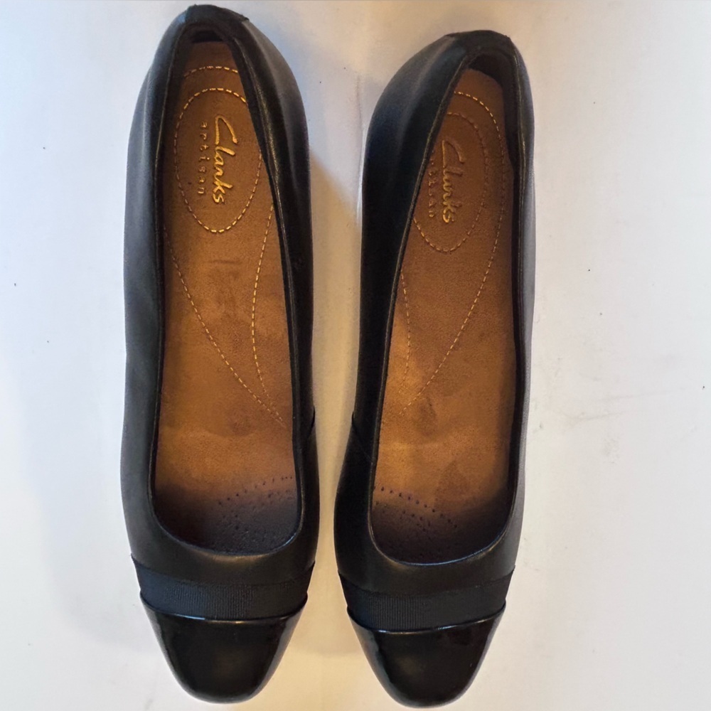 NWOT Clarks Artisan Keesha Rose Women's Black Leather Flats 1” Heel Size 11N